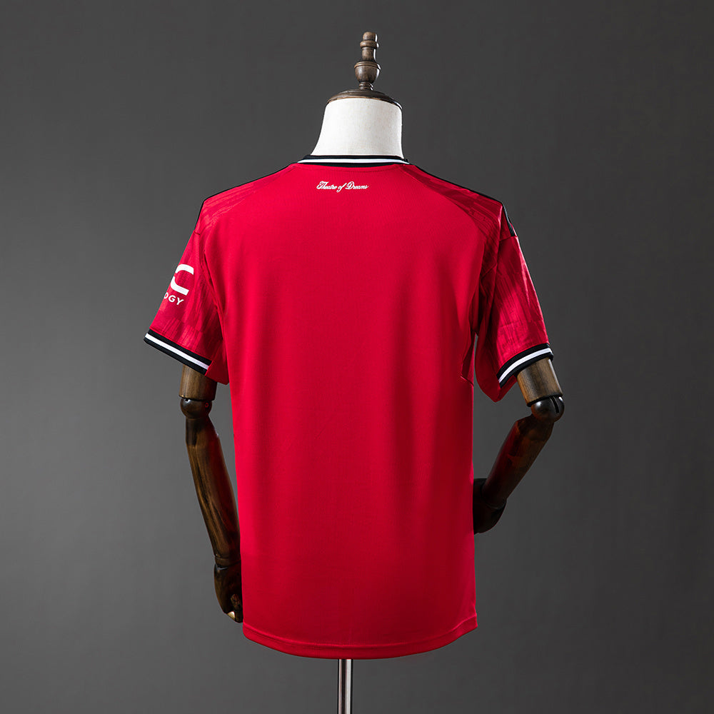 Manchester United 25/26 Local