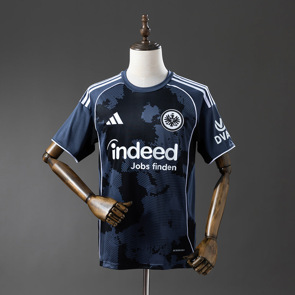 Eintracht Frankfurt 25/26 Tercera Equipacion