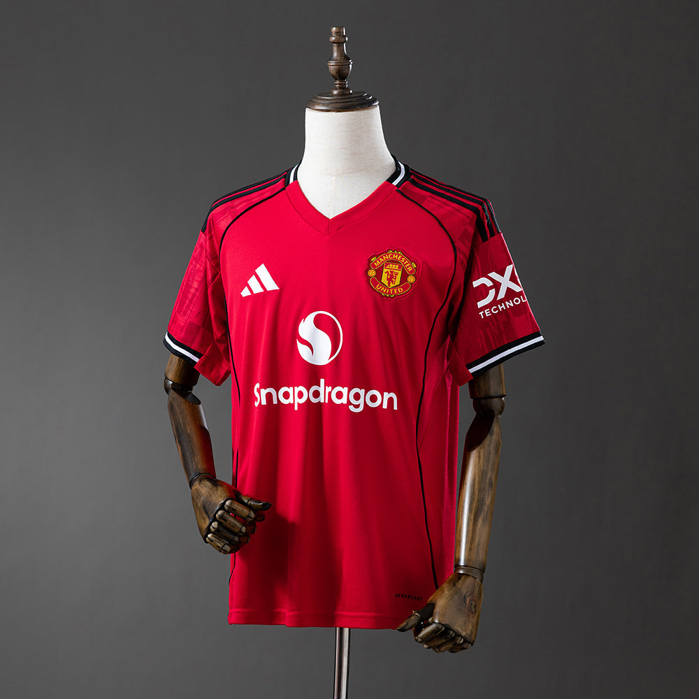 Manchester United 25/26 Local