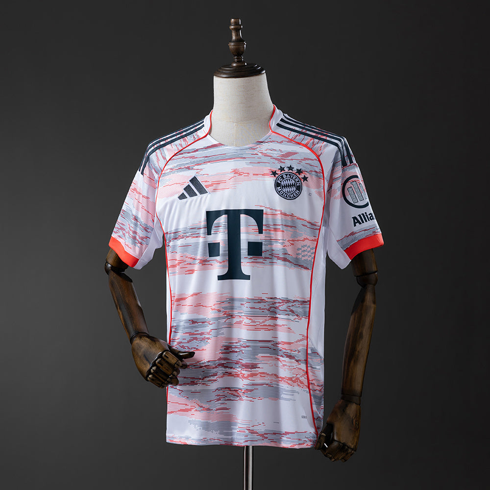 Bayern Múnich 25/26 Visita