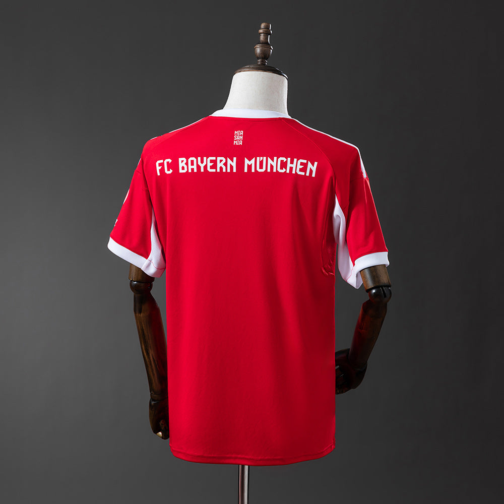 Bayern Múnich 25/26 Local