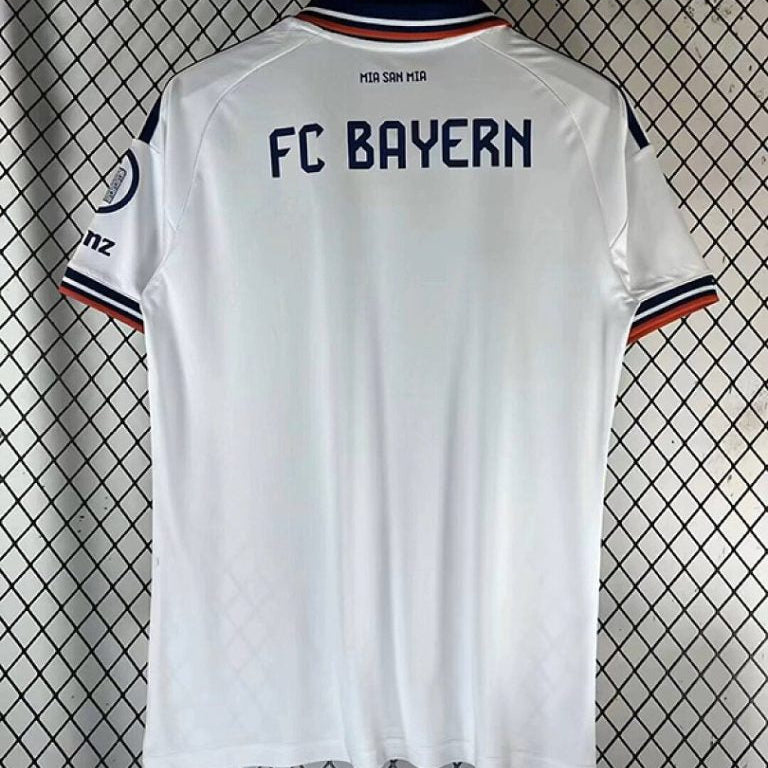 Bayern Múnich 26/27 Visita