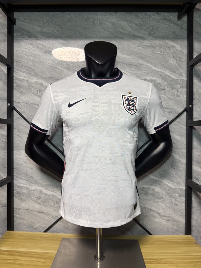 Inglaterra 26/27 Local Version Jugador