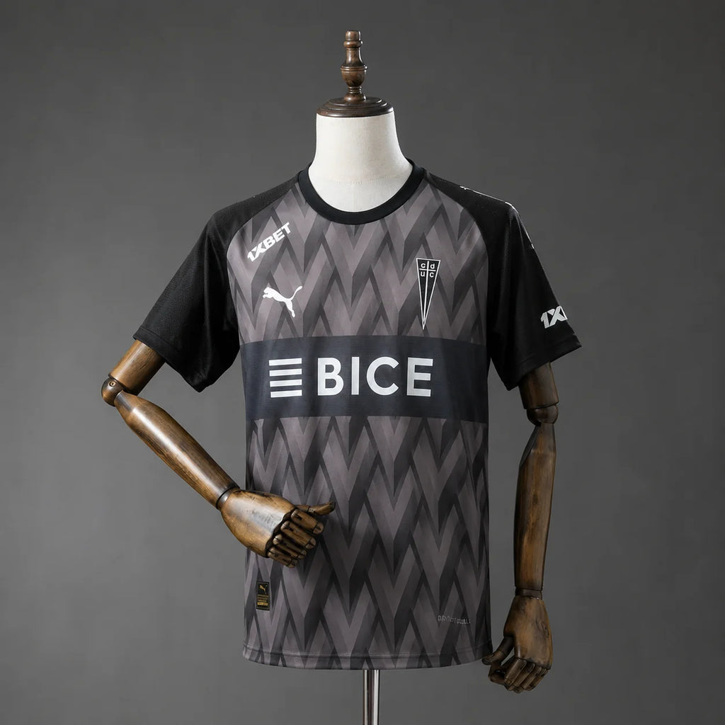 Universidad Catolica 26/27 Cuarta Equipacion