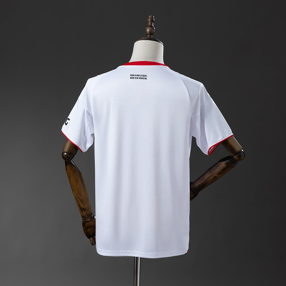 Eintracht Frankfurt 25/26 Visita